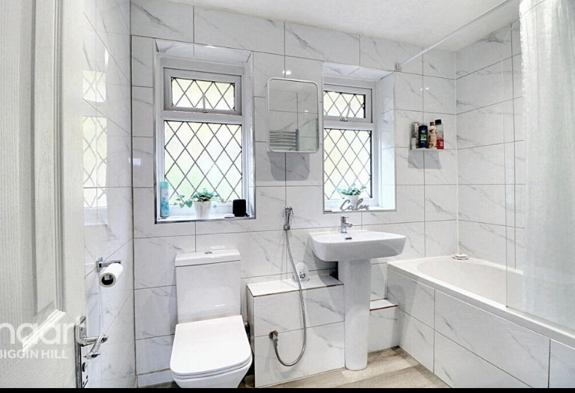 Photo 1: Bathroom