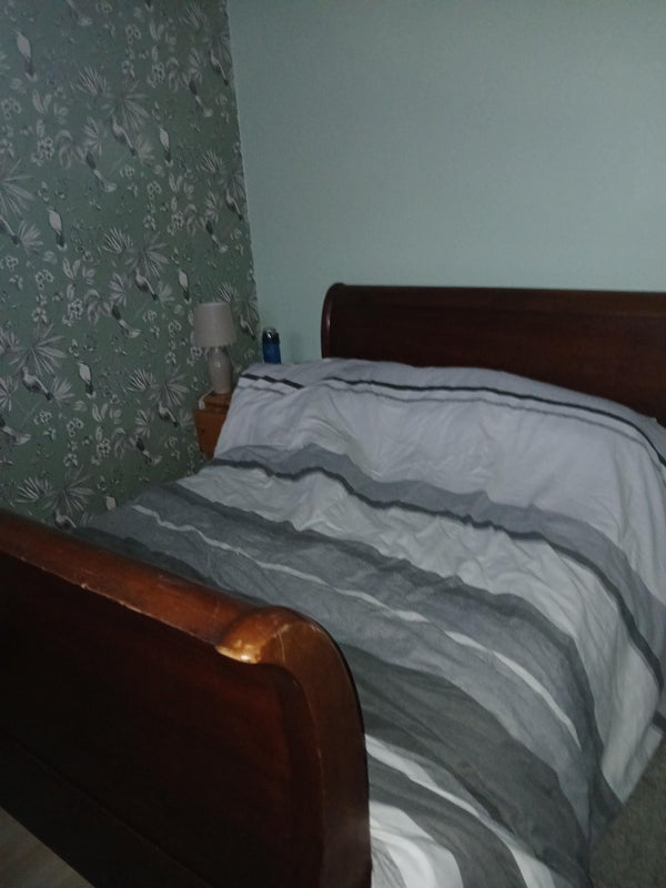 Photo 1: Bedroom with double bed