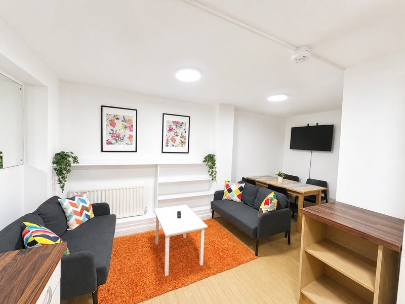Apartment in Bristol, Horfield - More