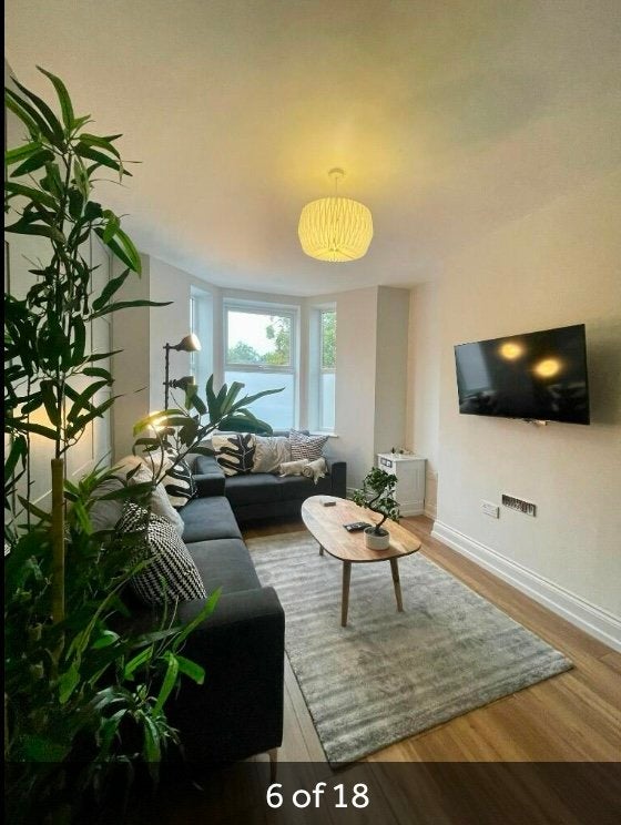 Photo 1: sitting room