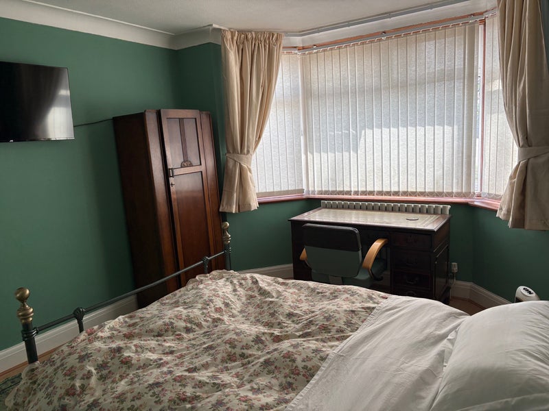 double room in Cheltenham (GL51) - View 2