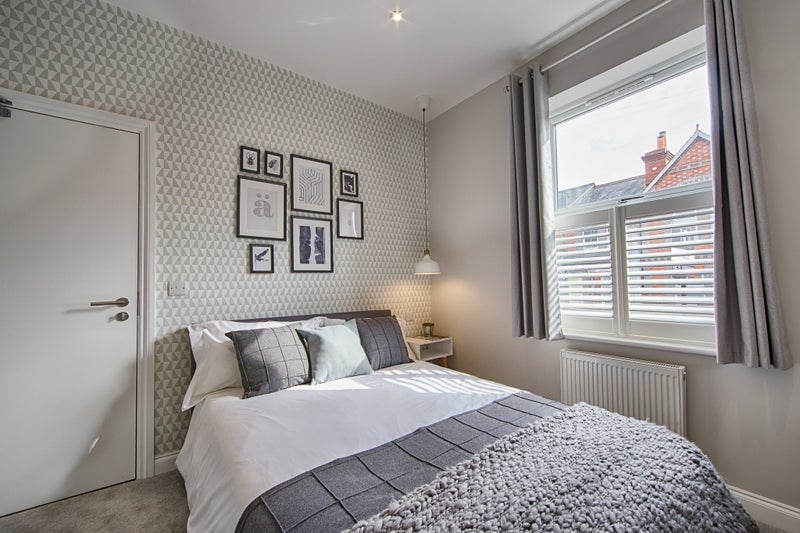 Photo 1: Room 3 - Double