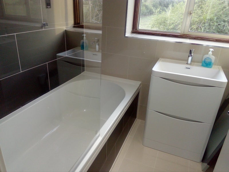 Photo 1: Family bathroom