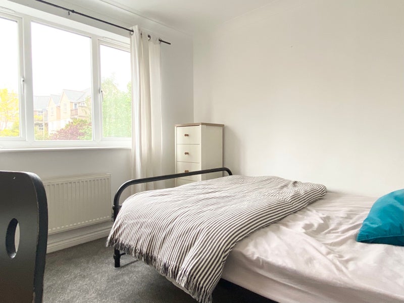 Photo 1: £550 double room 4/5BC