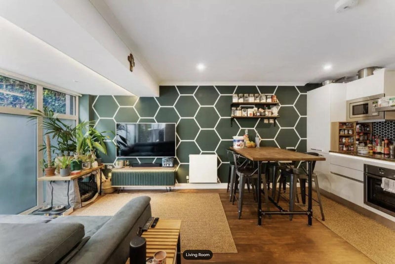 double room in Whitechapel (E1) - View 3