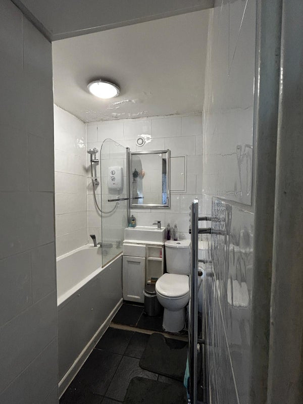 double room in Wandsworth (SW18) - View 4