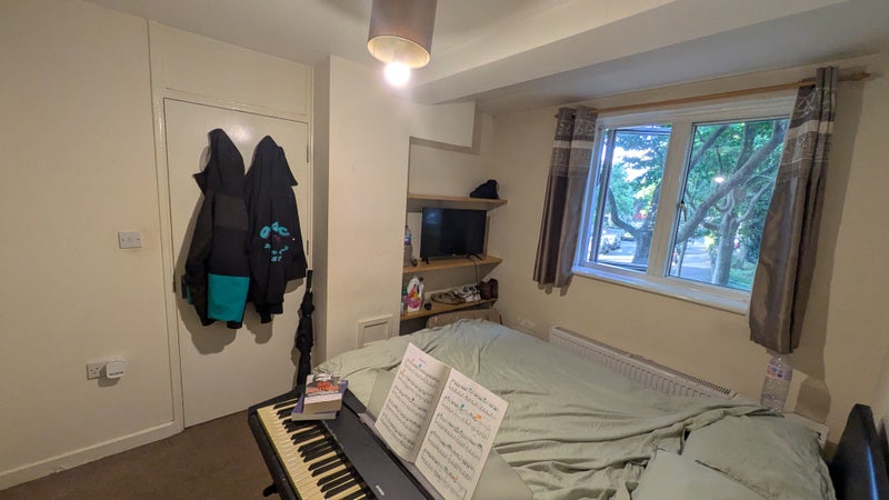 Photo 1: Bedroom