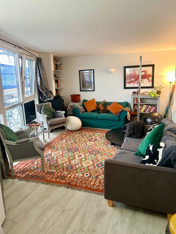 Photo 1: Shared living room 