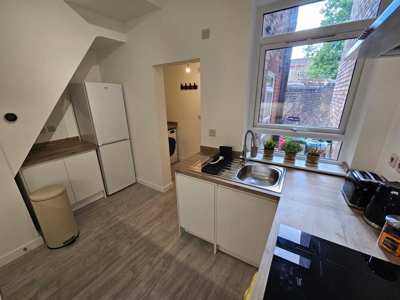 Apartment in St Helens - View 4