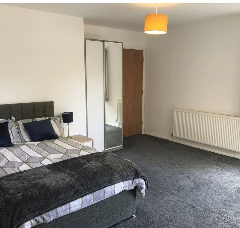 Photo 1: Available Room