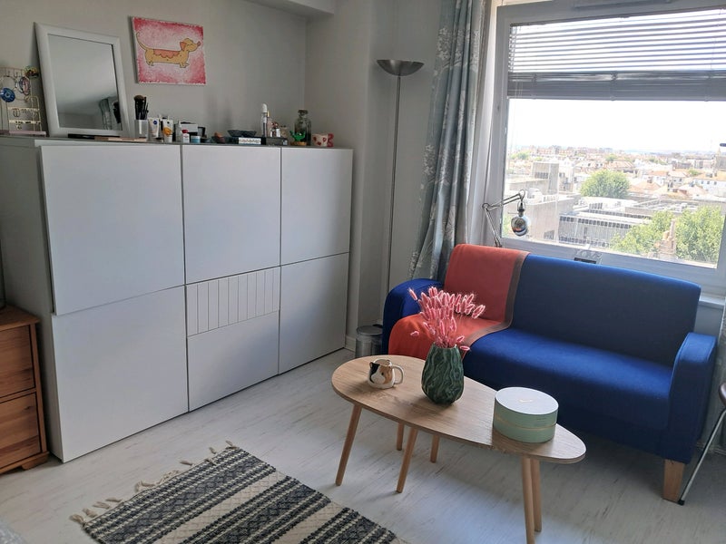 Photo 1: Sofa and seaview