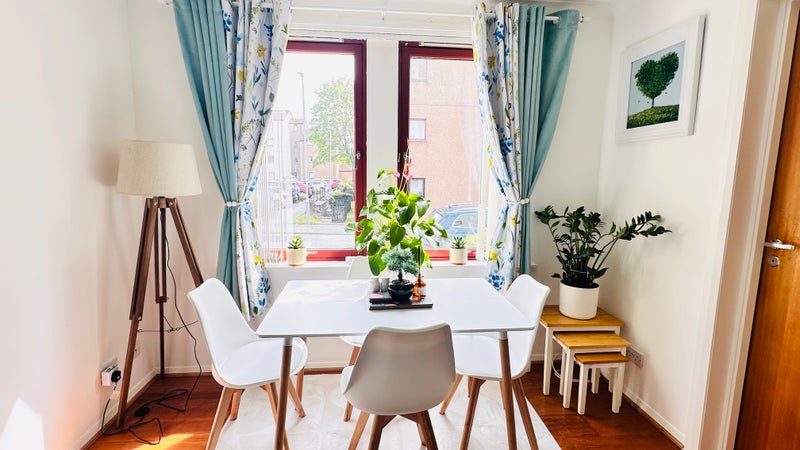 Photo 1: DIning