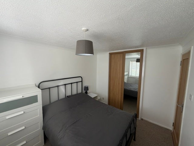 Photo 1: Double Bedroom