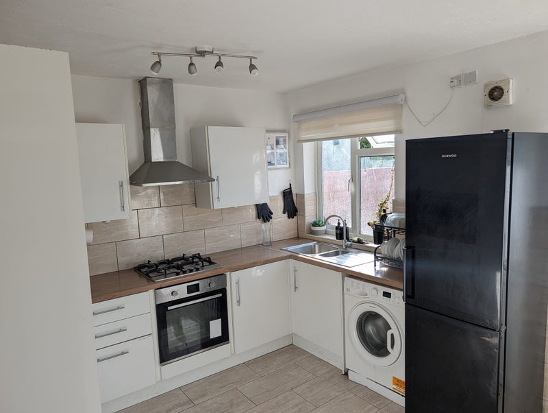 Photo 1: Kitchen