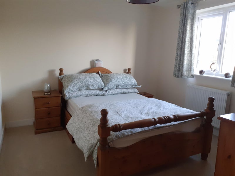 Photo 1: Bedroom