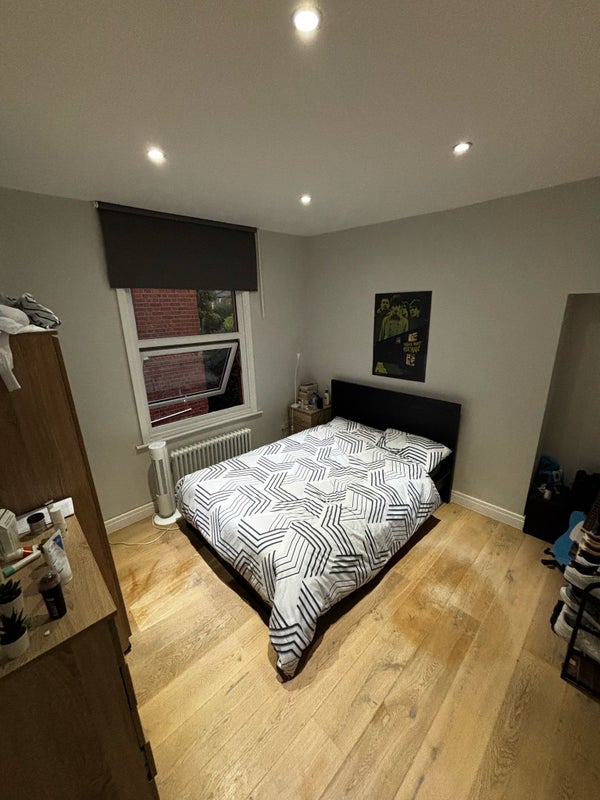 Photo 1: Double room