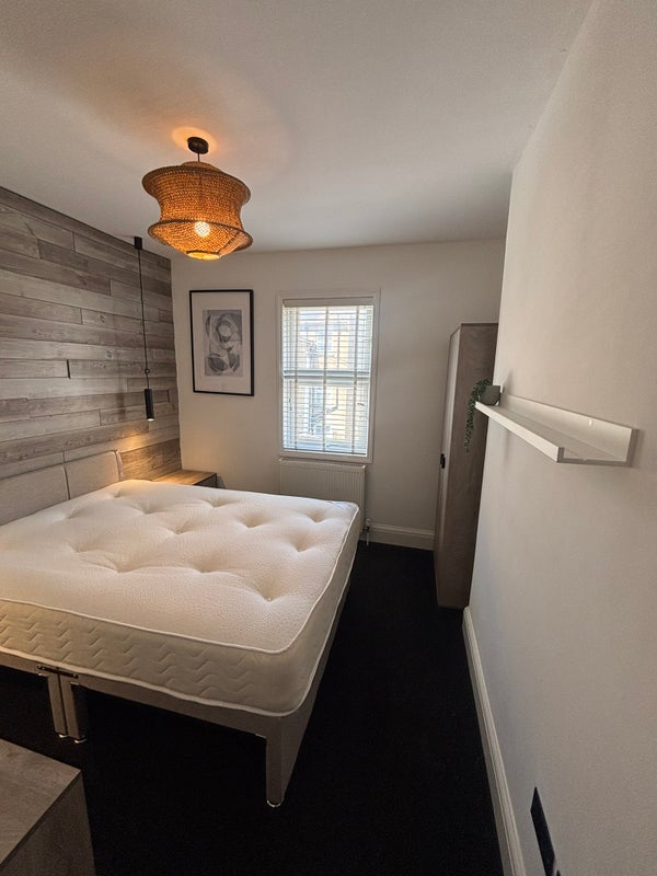 Photo 1: Fully furnished