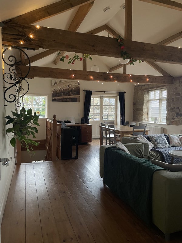 Photo 1: Living room/dining room