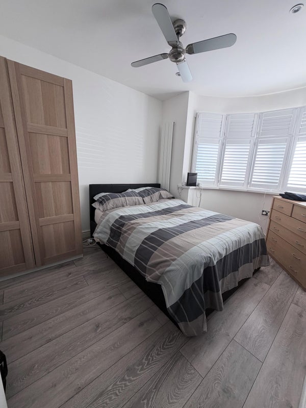 Photo 1: Room D