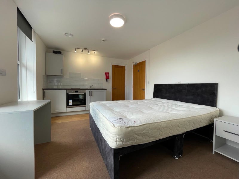 Photo 1: Double room