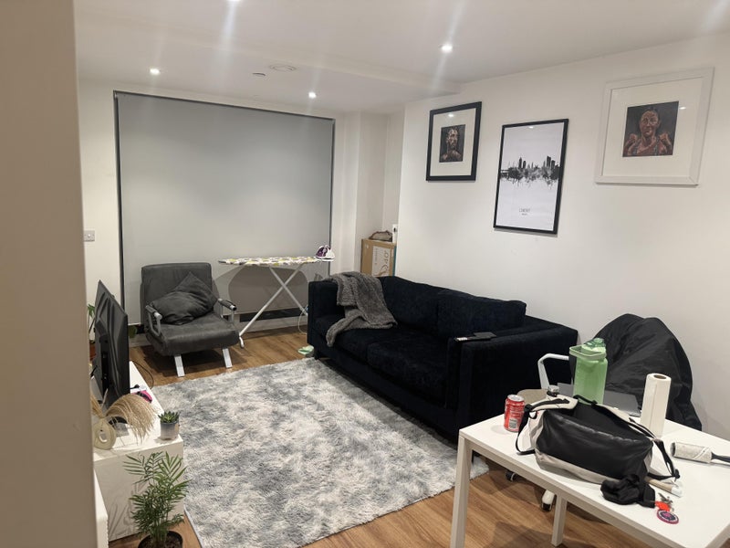 Photo 1: Living Room 