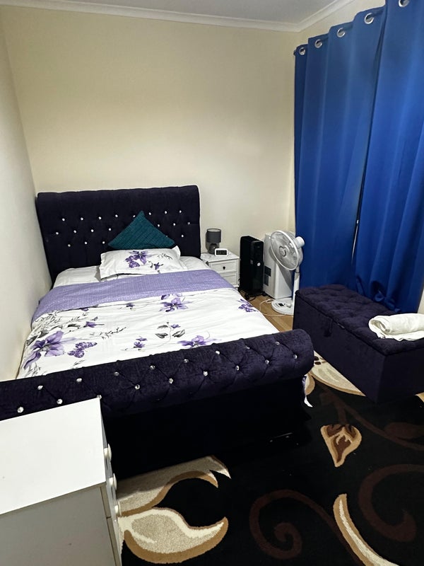 Photo 1: Bedroom 1 - £1100pm