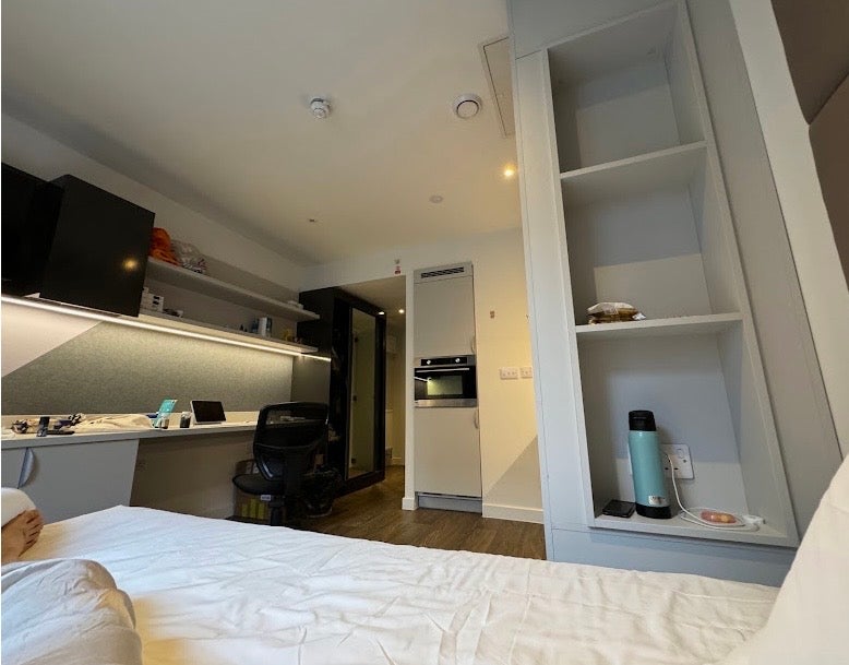 Photo 1