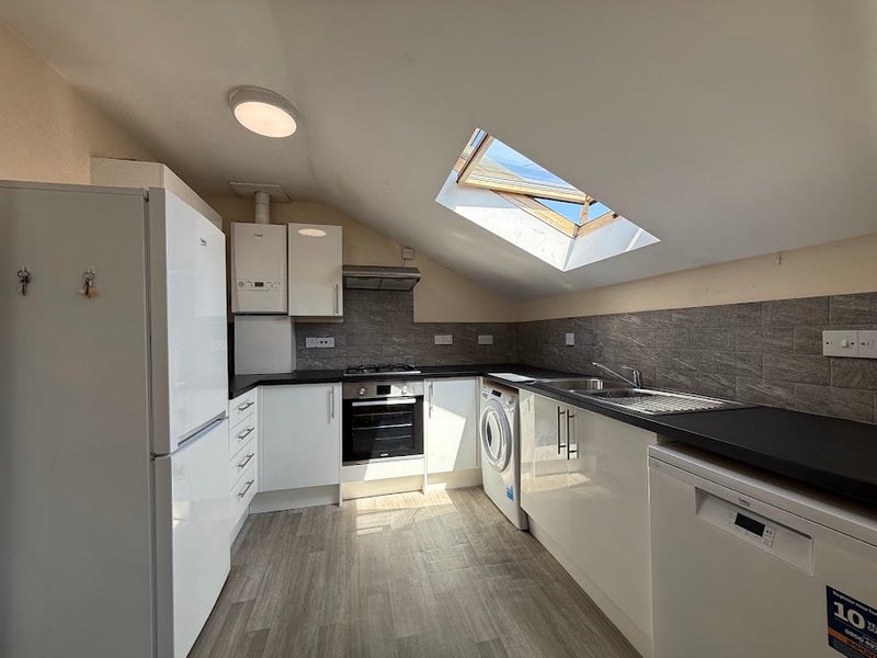 Apartment in Oxford, Temple Cowley, Cowley - View 3