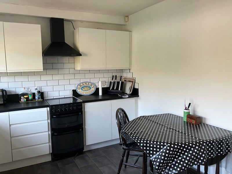 Apartment in Leeds, Bradley Hill, Rodley - More