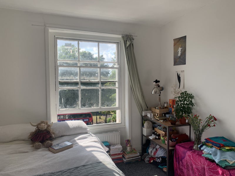 Photo 1: bedroom