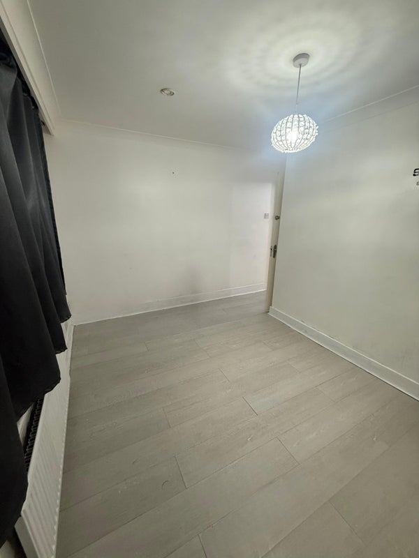 Photo 1: Double room
