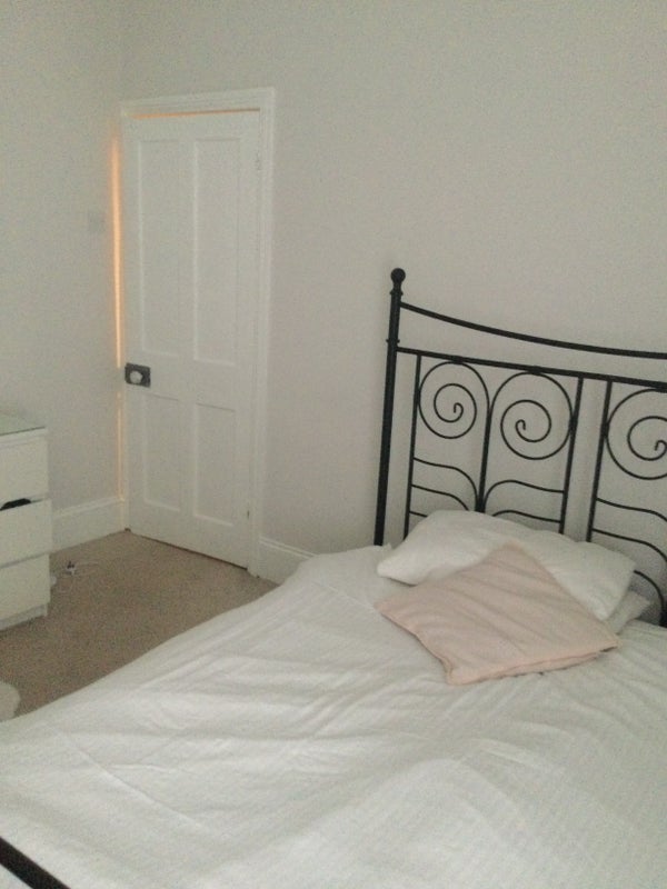 Photo 1: Room 1