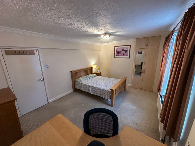 Photo 1: Bedroom one - £1050