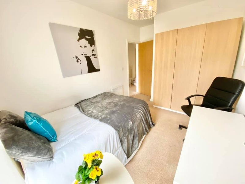 Photo 1: Double Room