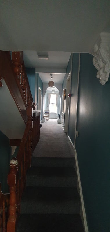 Photo 1: Entrance Hall