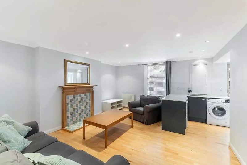 Photo 1: living room