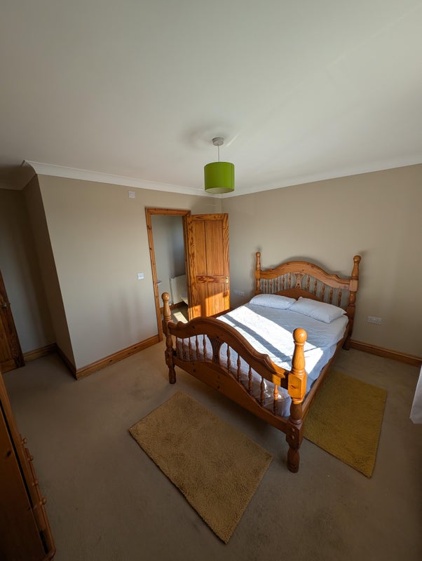 Photo 1: Double Room With ensuite