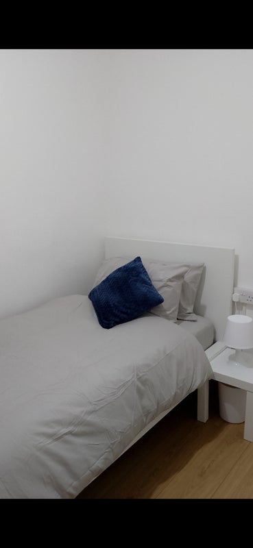 Photo 1: Room