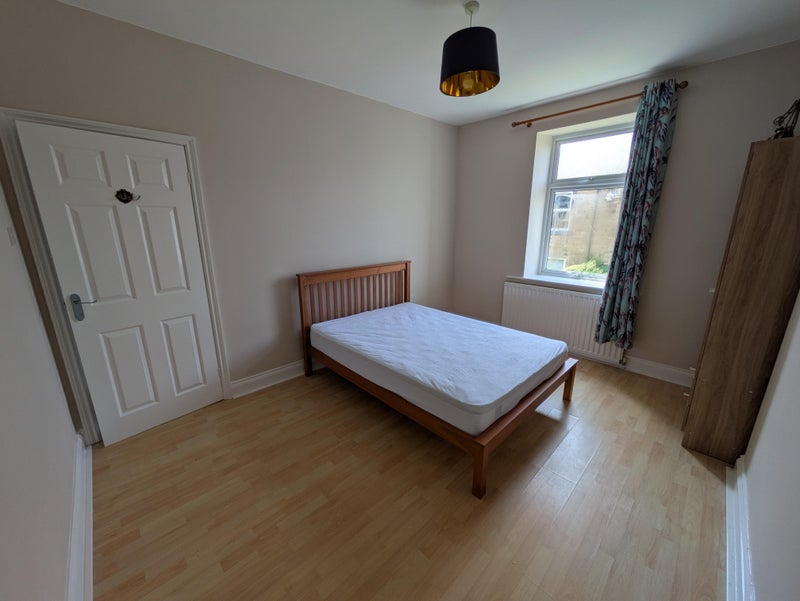 Photo 1: Lodger Room