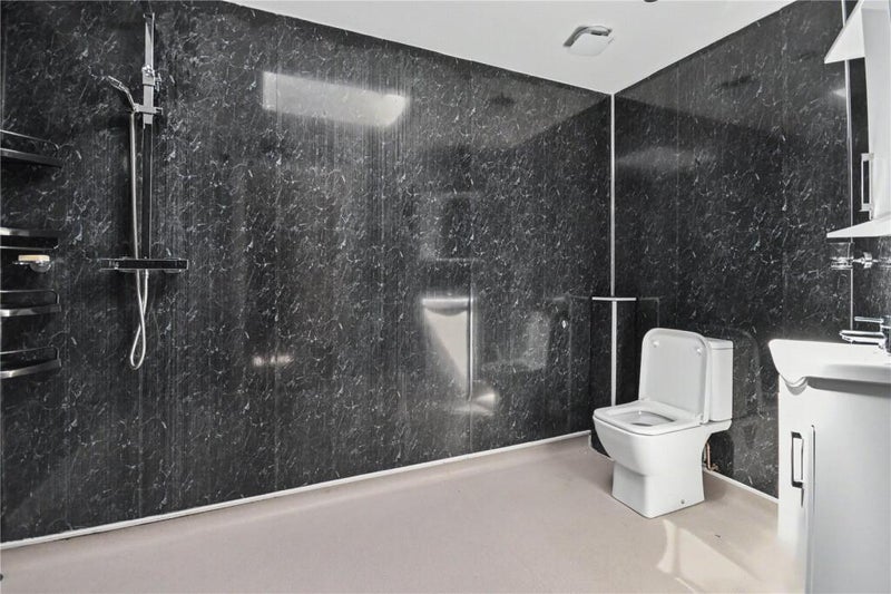 Photo 1: Bathroom