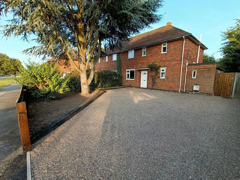 Photo 1: Front and Driveway