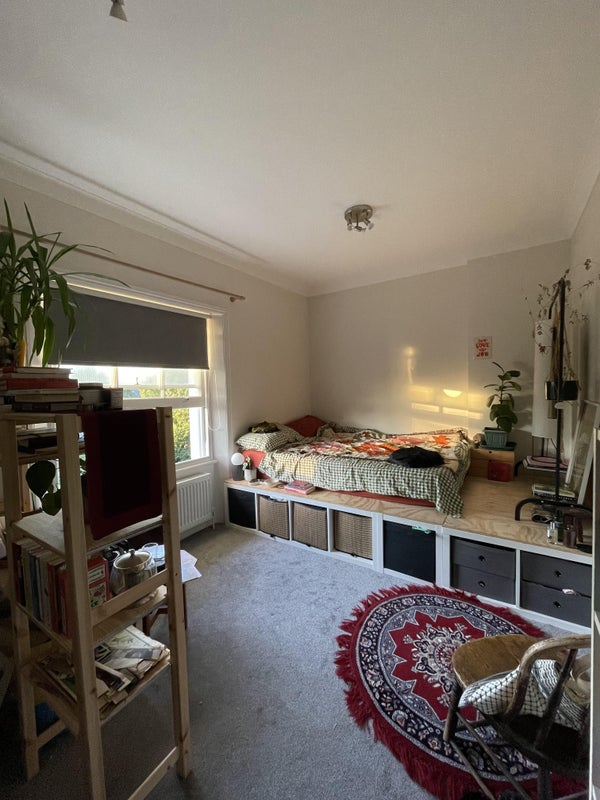 Photo 1: Room available (will be unfurnished)