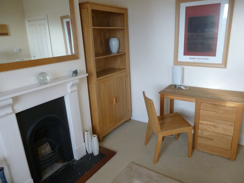 Photo 2: Lounge