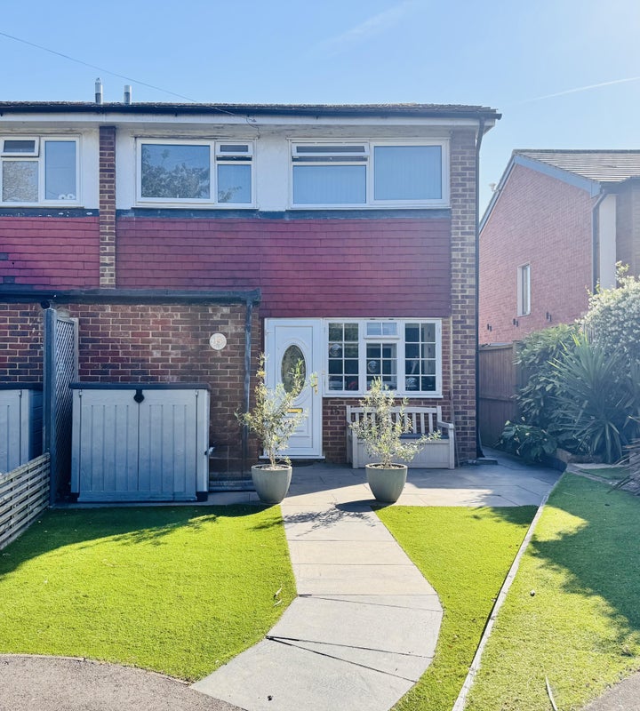 Photo 1: Front of house