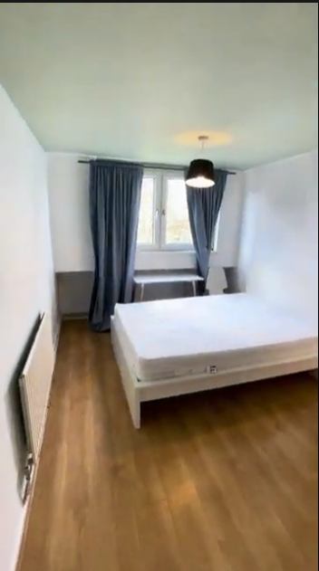 Photo 1: The Double Room