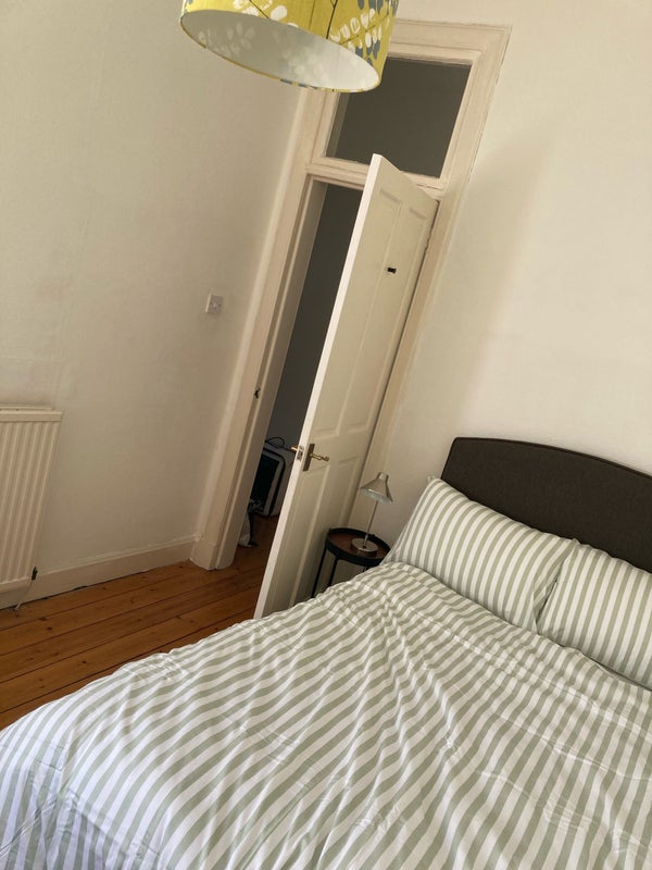 Apartment in Edinburgh, Lochend Colonies, Leith - View 2