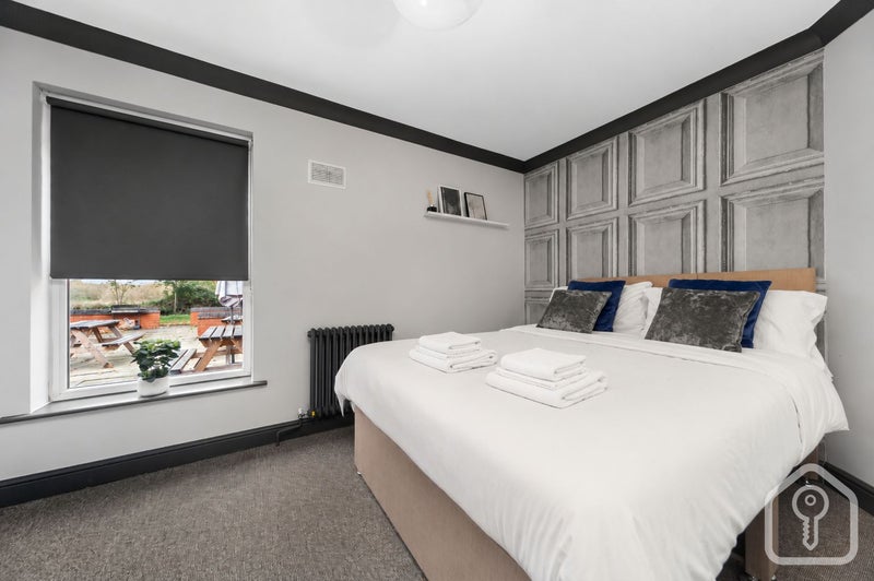 Photo 1: Room 3 - Double room