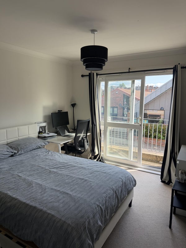 Photo 1: Room