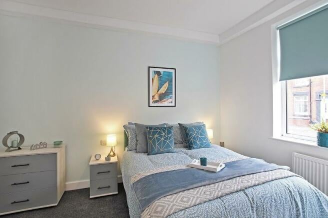Photo 1: Room 1