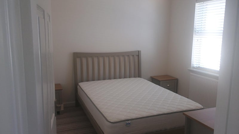 Photo 1: Bedroom